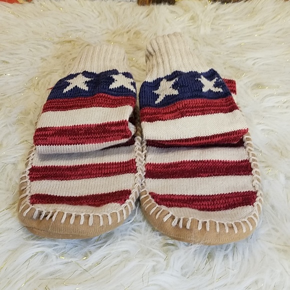 American Slippers - Picture 2 of 4